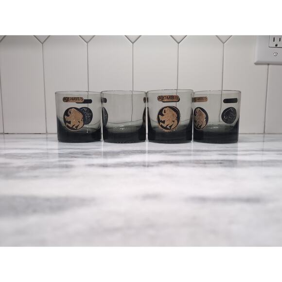 Aquarius Zodiac Rock Glasses Set, Astrological Signs Drinkware, Vintage Set of 4 - Picture 1 of 9
